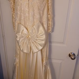 Wedding dress